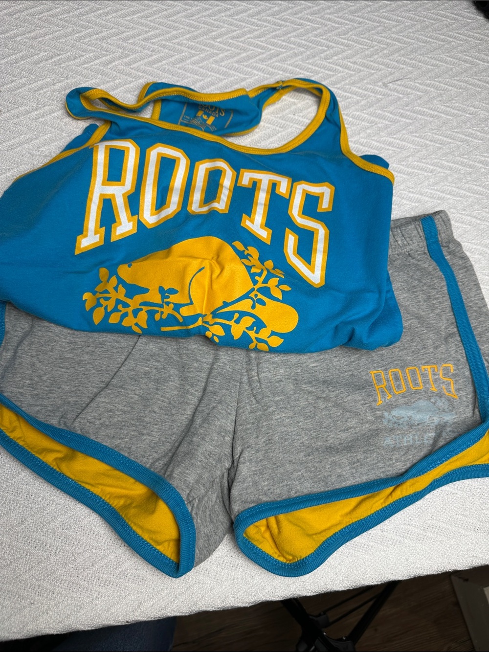 Roots Varsity Shorts (M) & Tank Top (S) Set